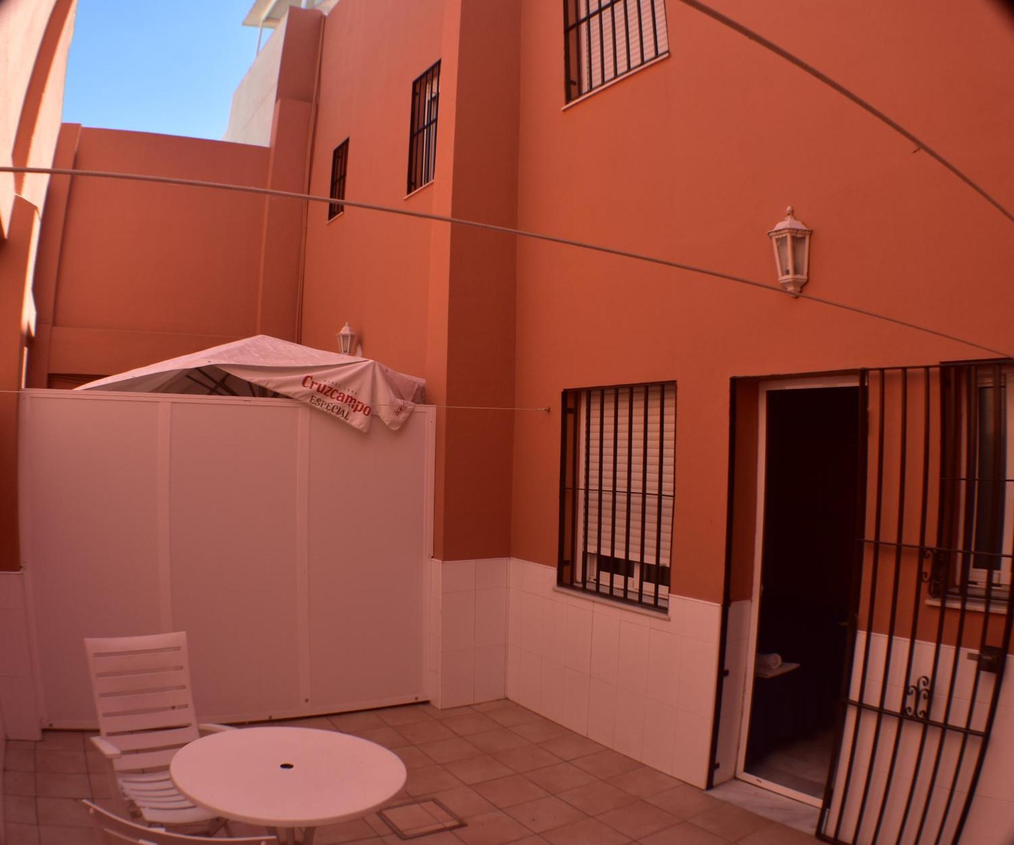 Apartamentos Alamare Séville Extérieur photo